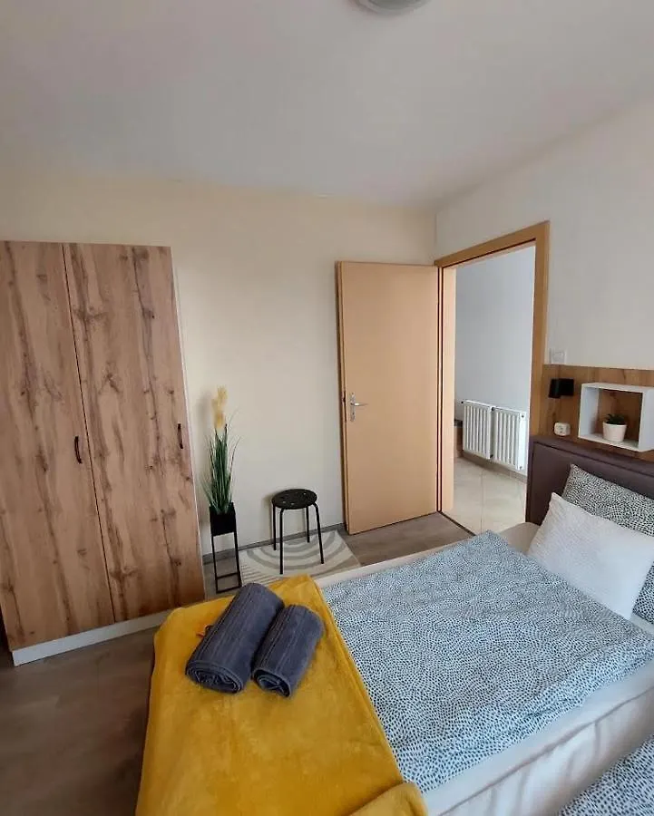 Sunshine Resort Apartment Hajdúszoboszló المجر